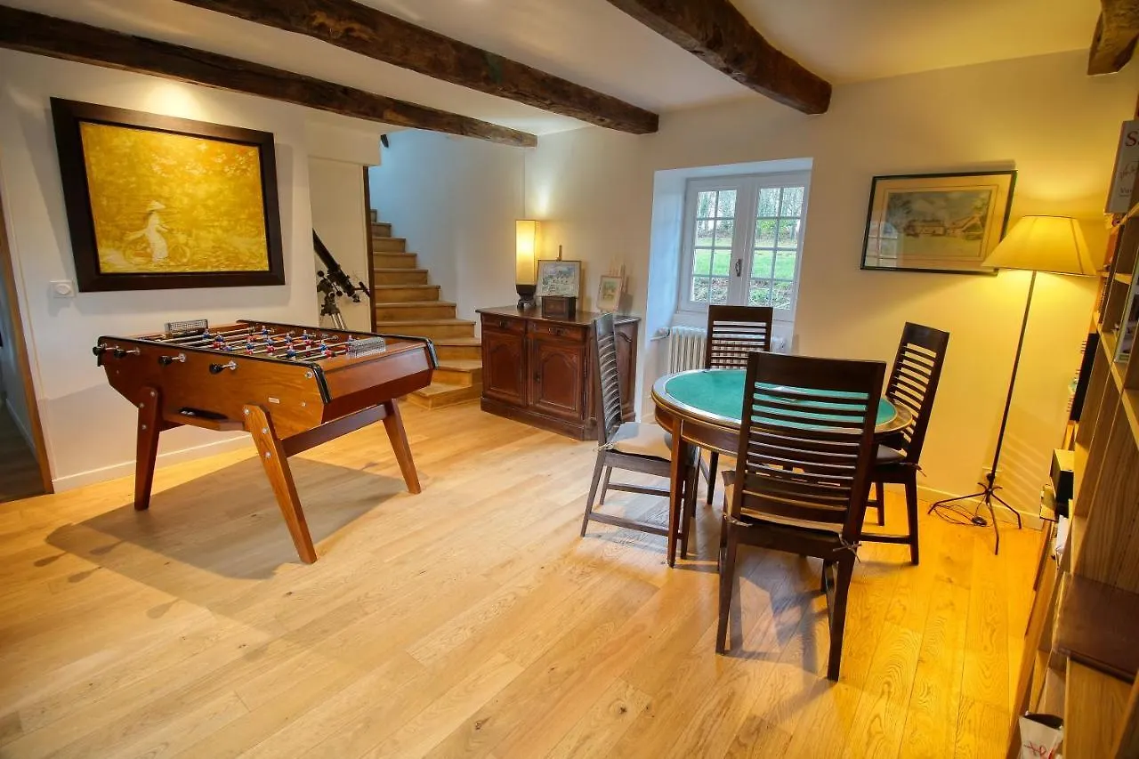 KERBELEG, ferme-manoir du XVè siècle, chambres grand confort Riec-sur-Bélon 0*,