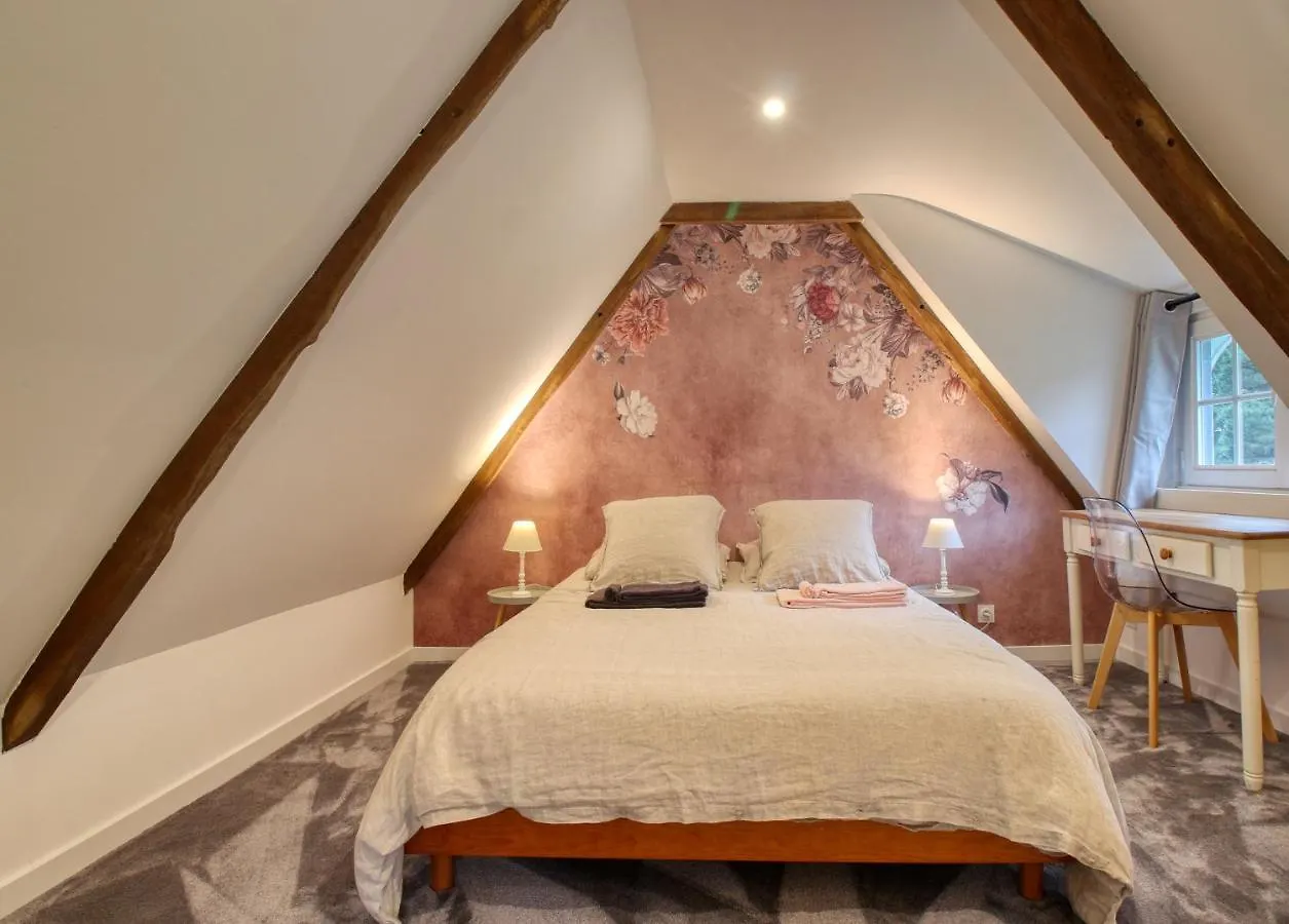 Couette-café KERBELEG, ferme-manoir du XVè siècle, chambres grand confort Riec-sur-Bélon